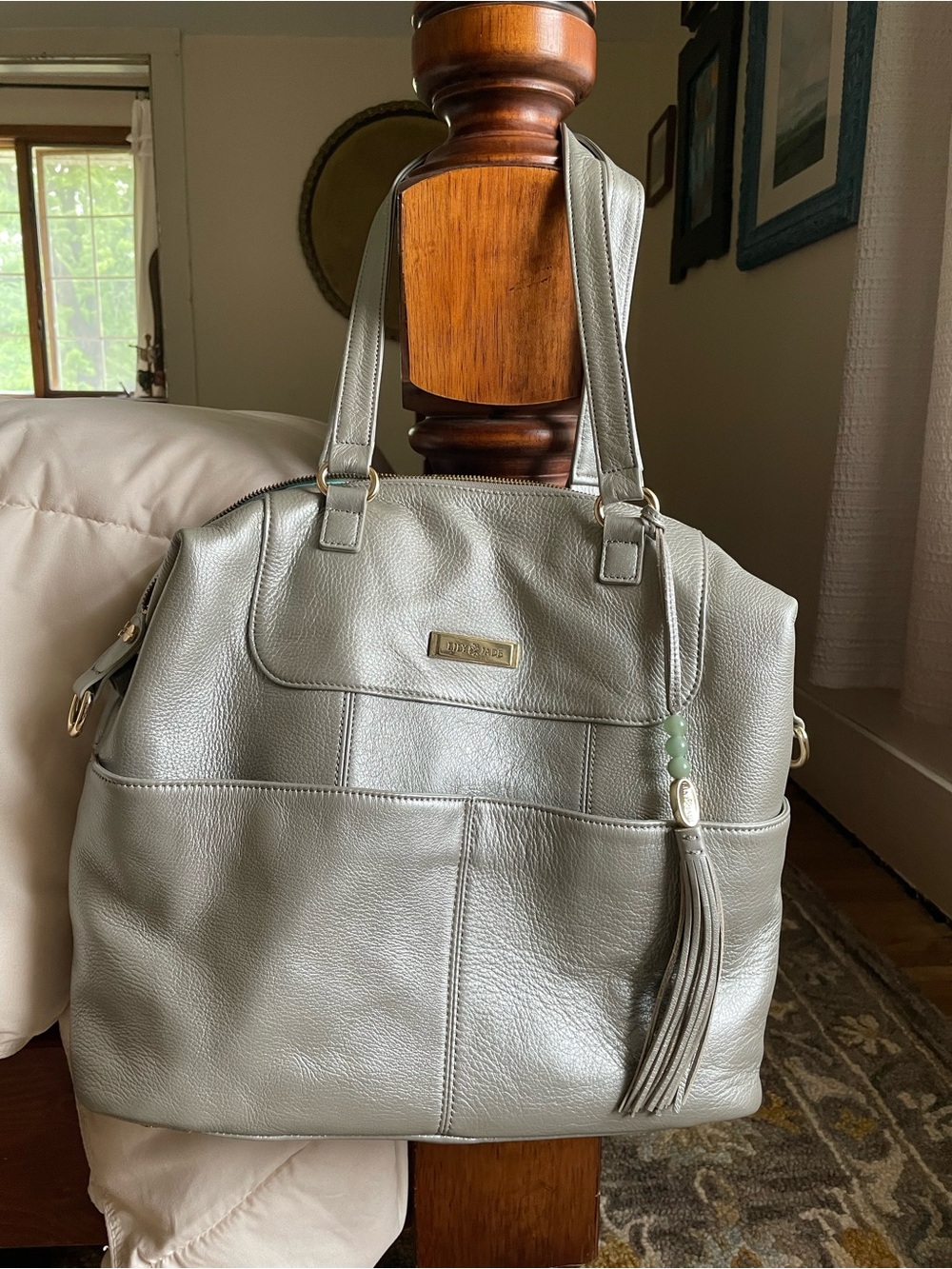 Lily Jade ‘Shaylee’ bag in silver leather - excellent condition!